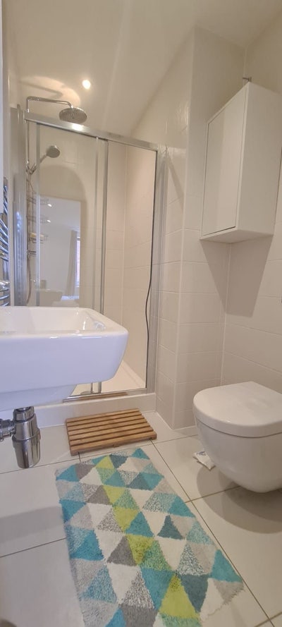 En-Suite Double Bedroom Main Photo