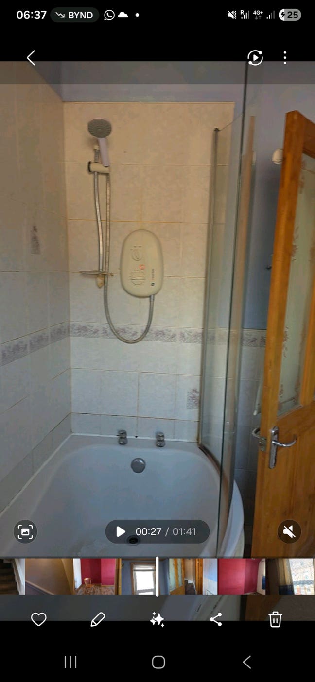 2 bedroom house in east end park Main Photo