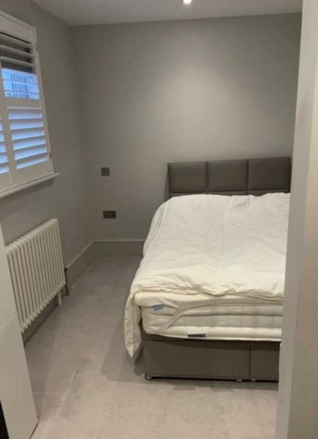 Beautiful double in lovely Putney home Main Photo