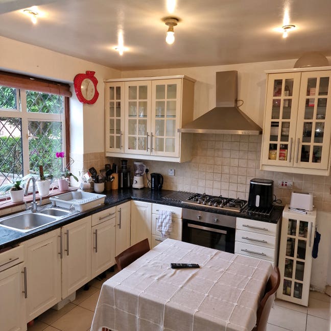 Beautiful, Cosy Double Room in a very quiet house  Main Photo