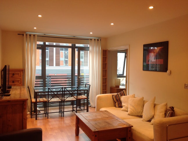 Luxury 2 Bed Apartment Main Photo