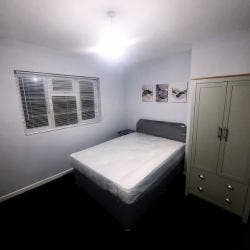 Large Luxurious Double Rooms Near New Cross Hsp Main Photo