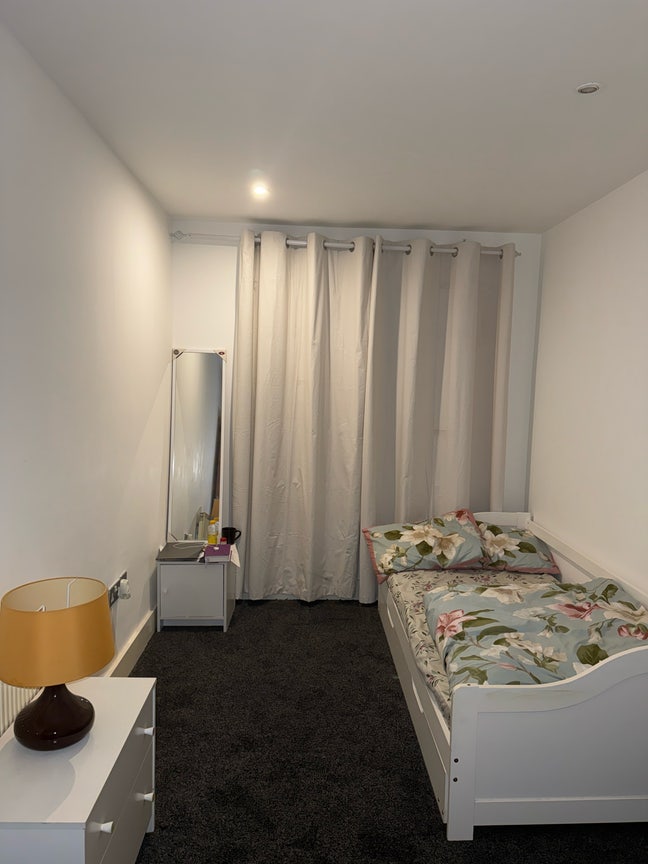 Double room in Bolton  Main Photo