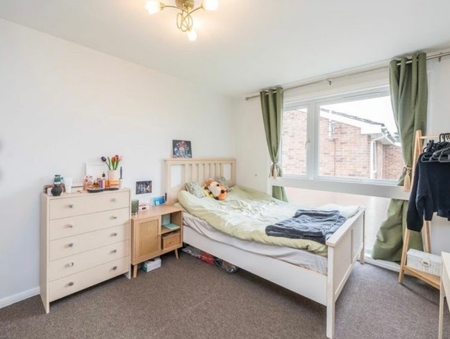 2 Bed Flat - Osterley  Main Photo