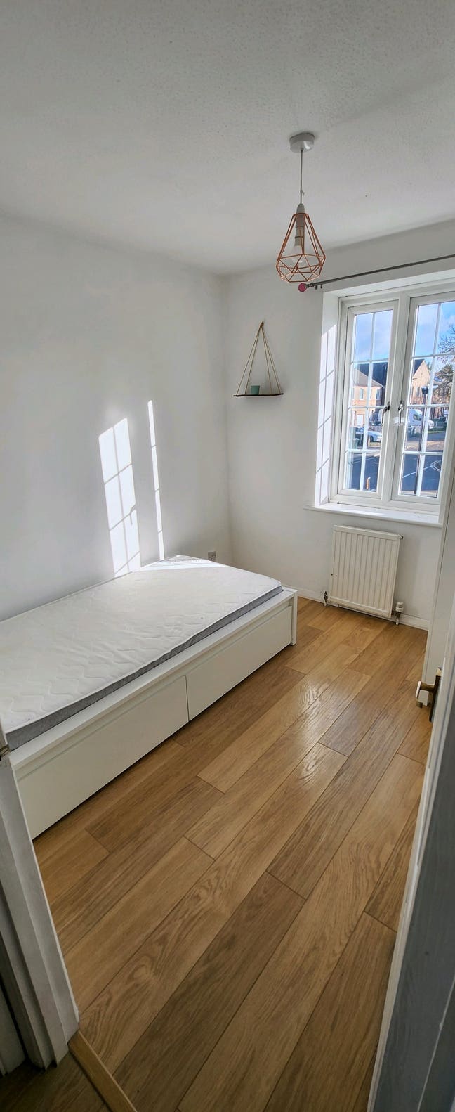 🏠 3 Rooms Available Near Beckton Main Photo
