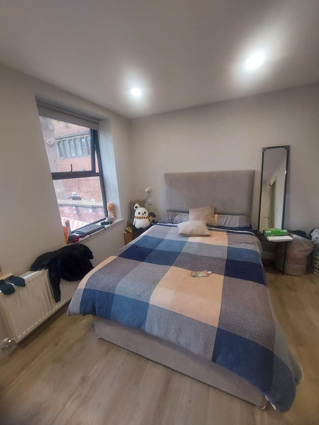 Ensuite room available near University of Leeds Main Photo