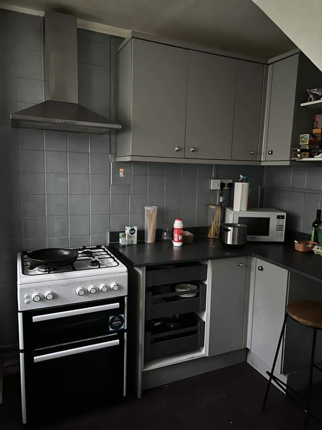 Bricklane 1 room available !!  Main Photo