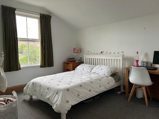 Large Double rooms available in Horfield Main Photo