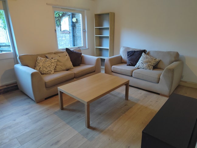 Room in fantastic split level maisonette Waterloo Main Photo