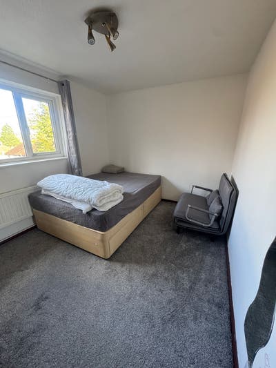 Bedroom for Rent in a 2-Bedroom House  Main Photo