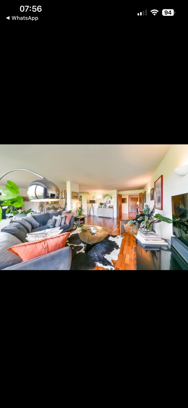 Flat with canal view  Main Photo