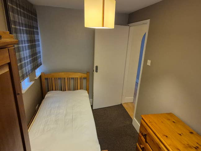 Homely Room in a Homely House Main Photo