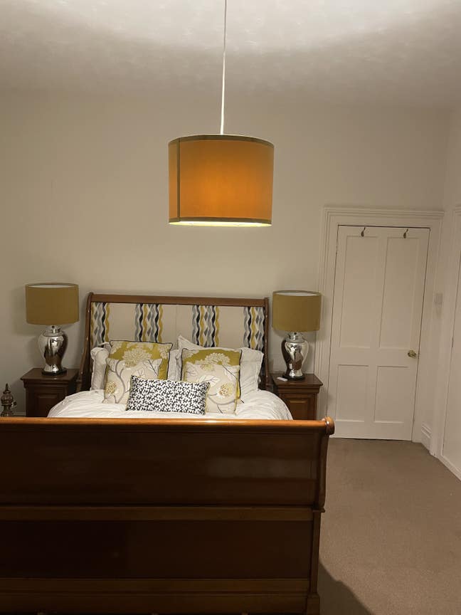Large room available Main Photo