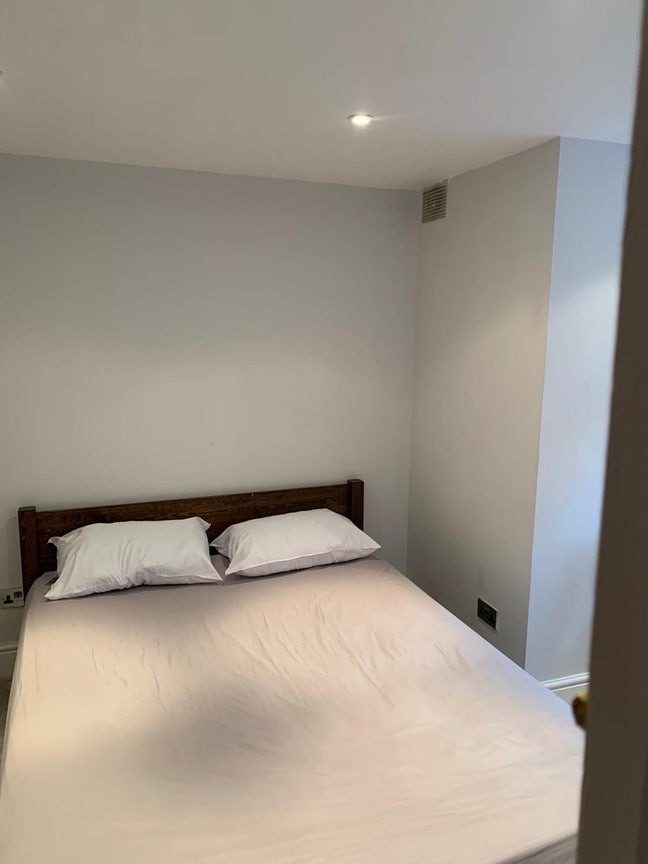 Double room in Willesden Green Main Photo