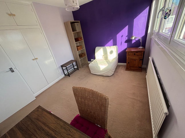 Large room in the house to rent Main Photo