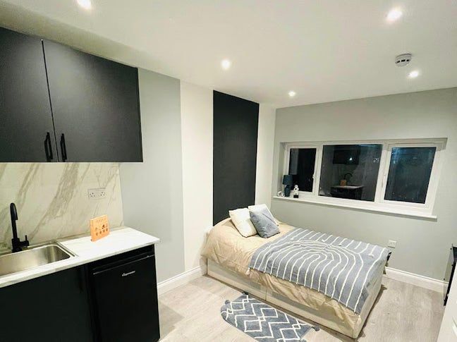 🏡Spacious Ensuite Room in Canning Town | from 01/ Main Photo