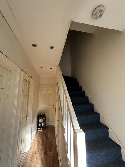 En Suite Room in  5-bed House – Near White City Main Photo