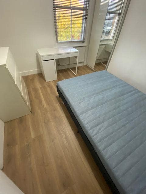 Fulham, double room new decor. Wood fl. 2 MIN TUBE Main Photo