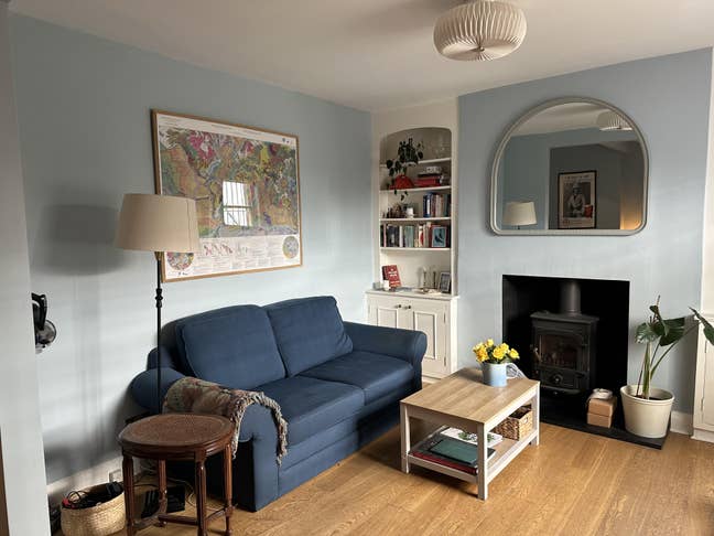One bed with a lovely garden available end of Nov Main Photo