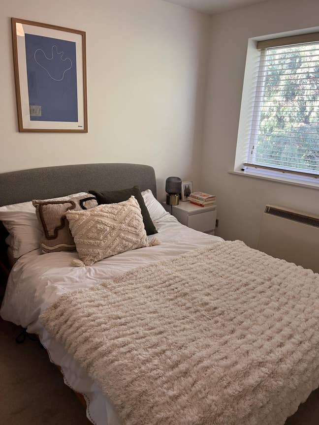 Spacious Double Room | Friendly Flat + 2 Cats Main Photo