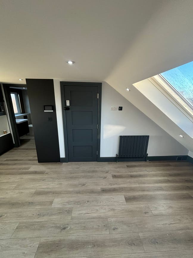 Luxury All-En-Suite HMO | Cheshunt EN8 | Bills Inc Main Photo
