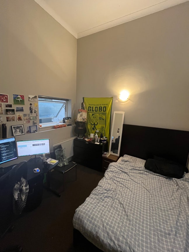 Double Room available in Commercial Street Main Photo