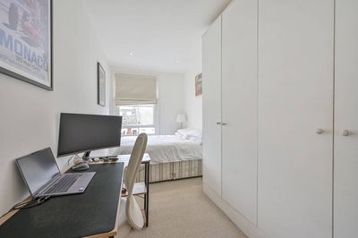 Room with bathroom in Wandsworth  Main Photo