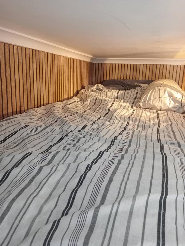 Double room with high bed Main Photo