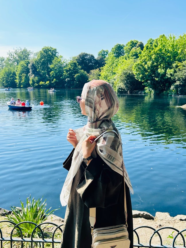 Searching for a studio-flat🌸 Main Photo