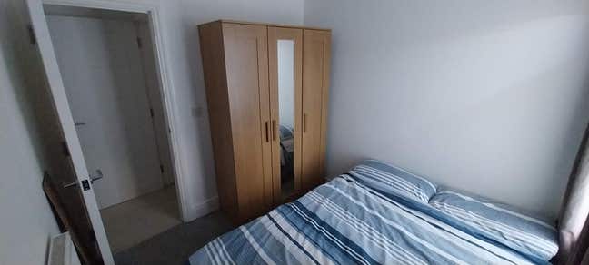 Double room to rent in warm and cosy family home Main Photo
