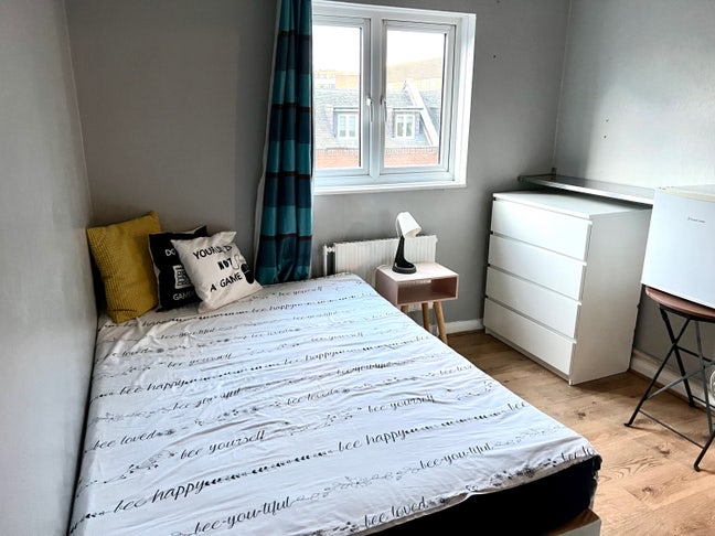 Great Double Bedroom- Bermondsey/ London Bridge Main Photo
