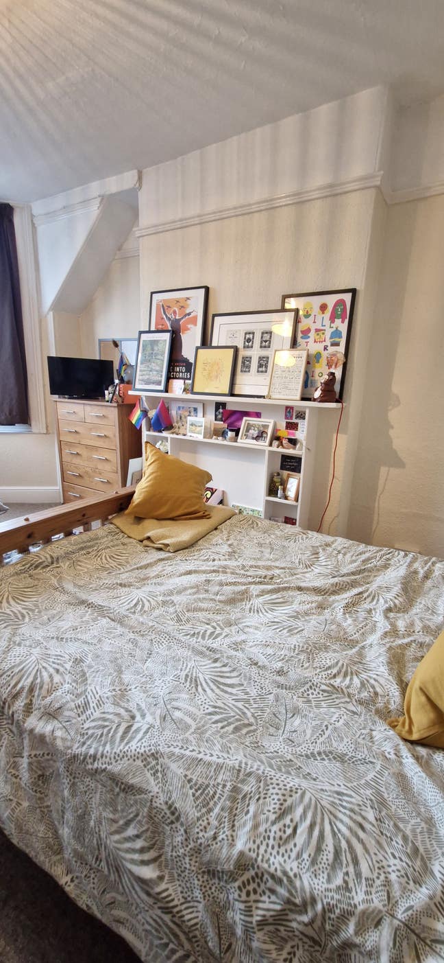 Lovely double room for Aug/Sept 25/26 Main Photo