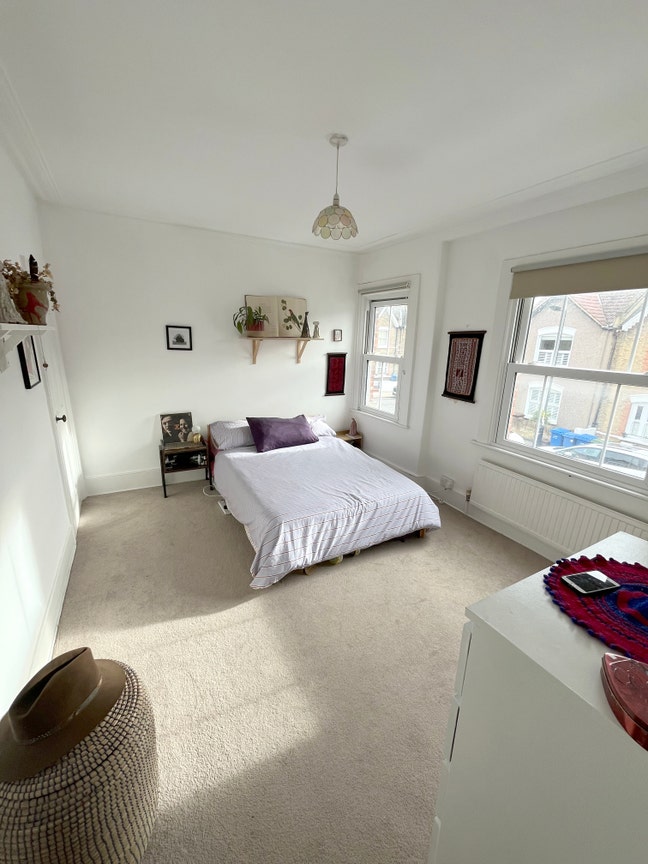 Big Double Room in Cosy, Creative Home with Garden Main Photo