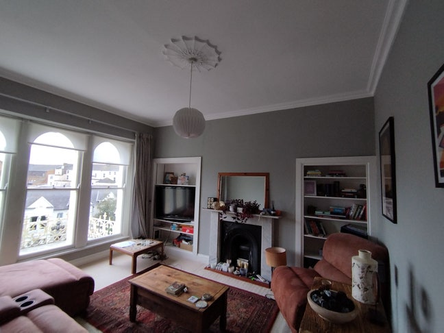Rooms to rent in a gorgeous 3 floor apartment  Main Photo
