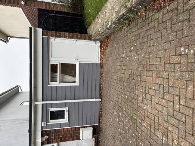 Studio room in east cowes  Main Photo