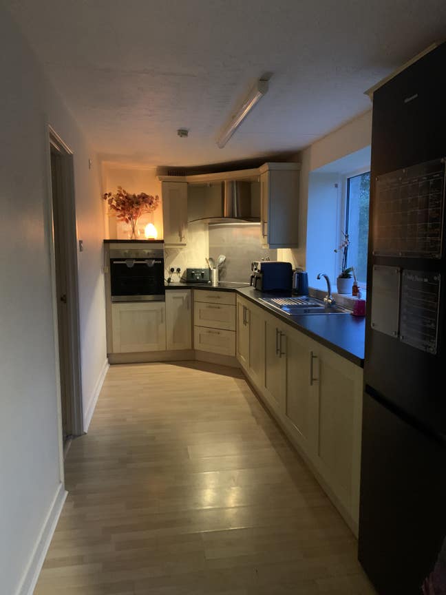 Spare room to rent semi rural location Gorslas  Main Photo