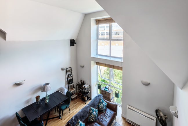 Large Double Bedroom, Ensuite in central Maidstone Main Photo