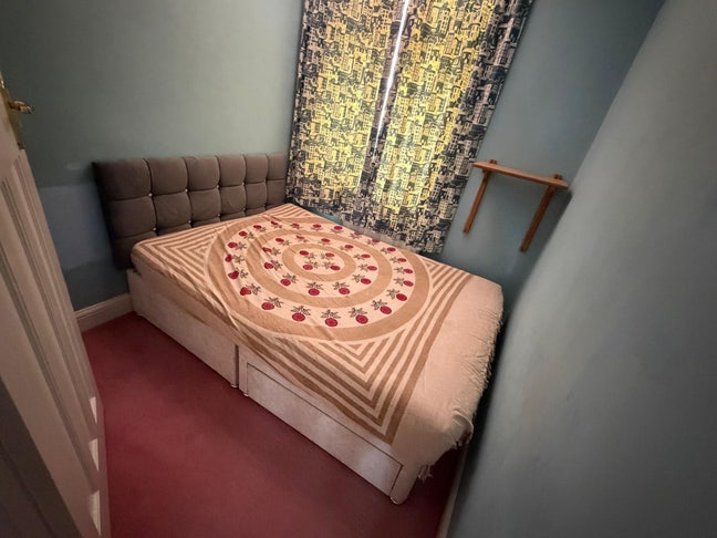 Room Main Photo