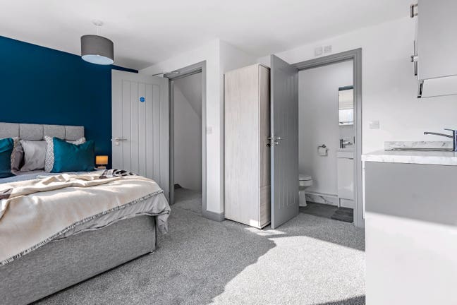 Modern Double Bedroom With Kitchenette Main Photo