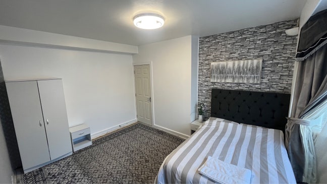 Extra Large Double Room in Edgware!!! Main Photo
