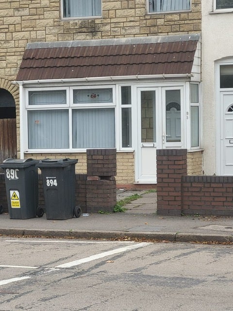 Bright single room in friendly house share Main Photo