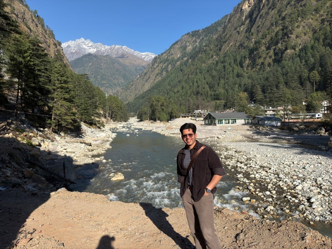 Quiet and Clean Professional Looking for a Room Main Photo