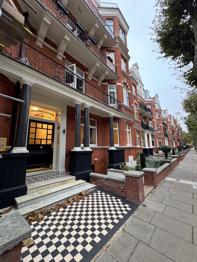 Bright Double Room in Maida Vale Flat Share Main Photo