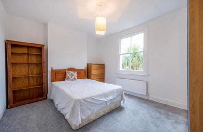 All bills included - 2 furnished rooms available  Main Photo