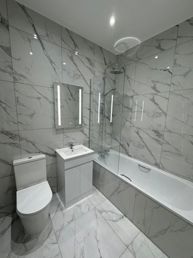 Beautiful 1 bedroom garden flat  Main Photo