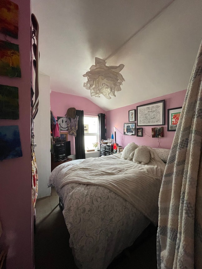 Double Room, Southville  Main Photo