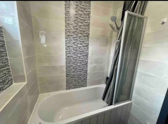 Private Bedroom Walking distance to City Centre Main Photo
