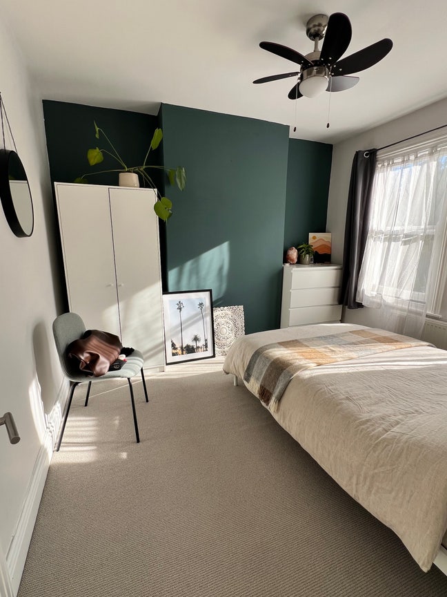 Large bright double bedroom in Tooting terrace Main Photo