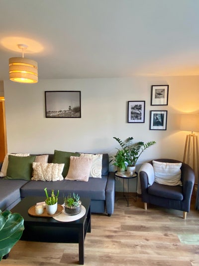 Short term let: 10 Dec- 13 Jan- entire two bedroom Main Photo