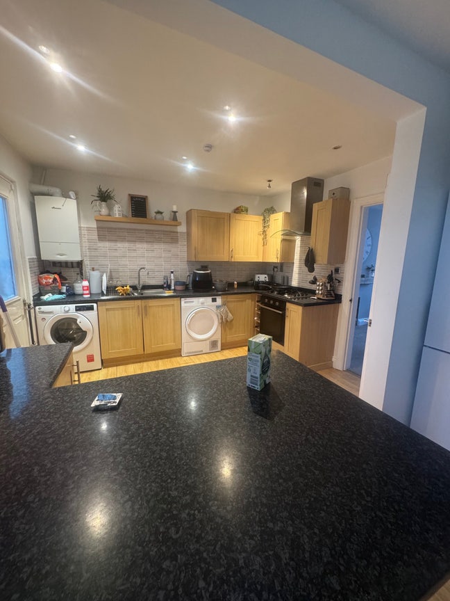 1 Double room furnished Main Photo